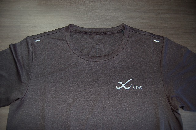 フンワリとした編地の質感のCW-Xシャツ